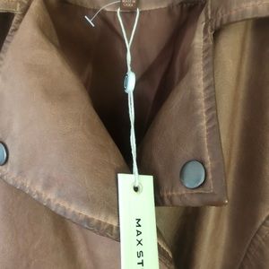 Max Studio Jackets & Coats - Max Studio XL women’s faux leather jacket Max Studio Jackets & Coats - Max Studio XL women’s faux leather jacket